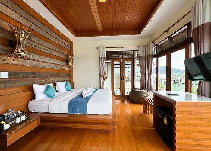 Salakphet Resort